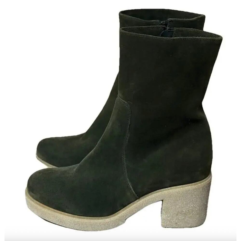 La Canadienne Bingham Waterproof Suede Platform Bootie – Size 11M